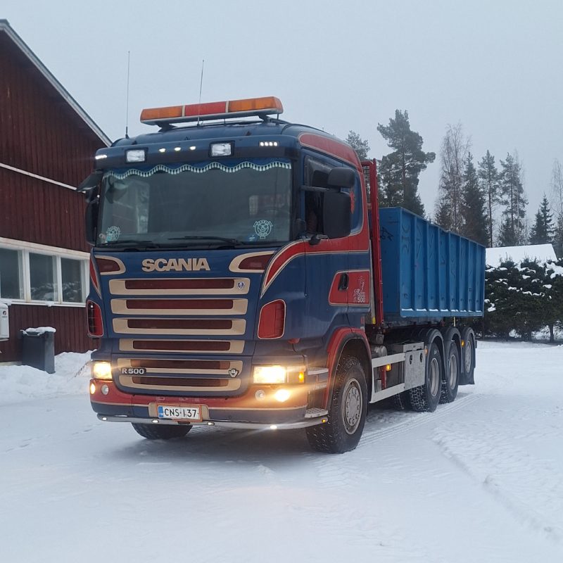 Koneenkuljetus — lavettikuljetus Jyvässeudulle